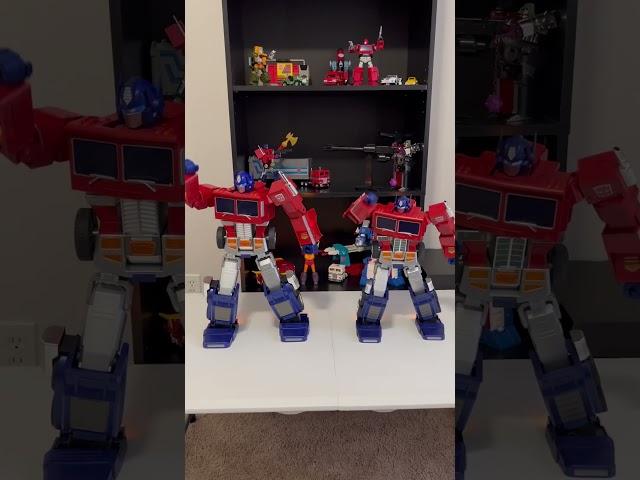 Dual Optimus Prime knows their role #transformers #optimusprime #shorts #robot #cool #fun #funny