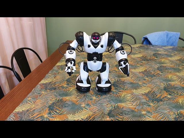 WowWee Robosapien **Original White** Dance Demo!