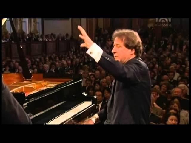 Mozart, Piano Concert Nr  24 c Moll KV 491   Rudolf Buchbinder Piano & Conducter, Wiener Phi