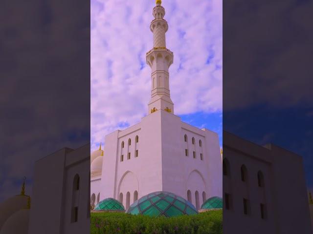 Floating Mosque? Sheikh Zayed Grand Mosque’s Magic!   | Travel Video 4K