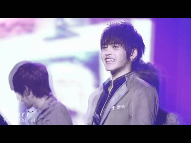 Hoya's smile @ Idol Big 5 Concert 111110.mp4