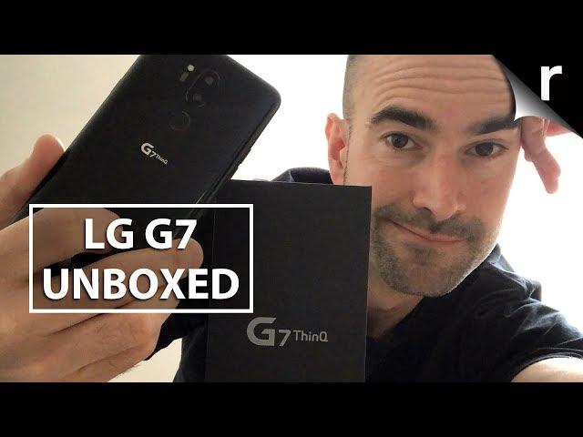 LG G7 ThinQ Unboxing & Tour | Feature-stuffed flagship