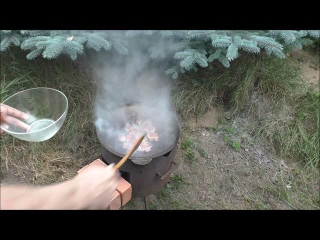 Медальоны из свиной вырезки, картошка по-деревенски и баклажаны с луком жаренные на курдюке.