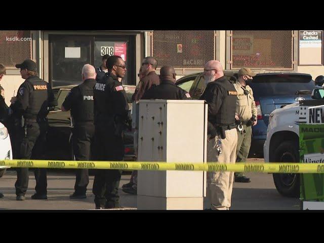 Man shot, killed on grocery store parking lot in Madison, Illinois