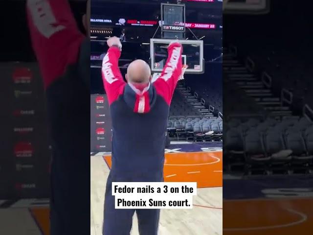 Fedor is out here sinking 3’s.