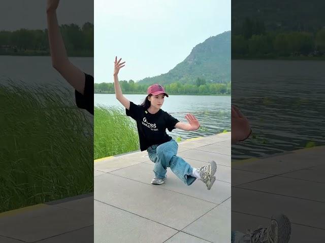No moves or methods can be seen. Tai Chi, martial arts, Chinese martial arts, profound and profo