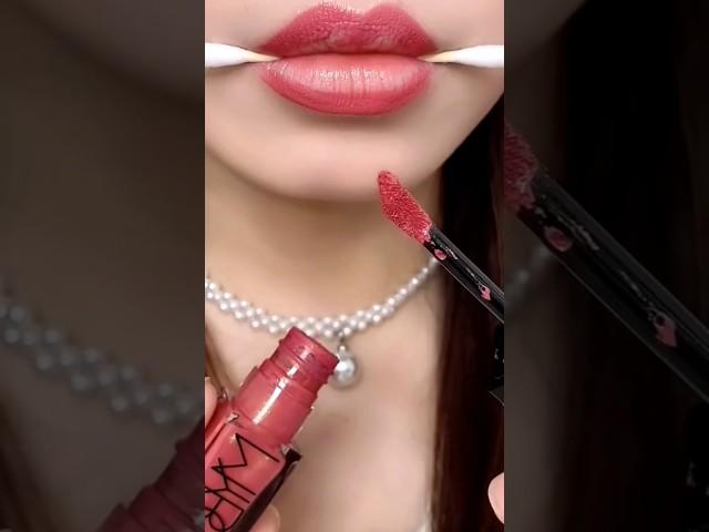 Tutorial Lipstick hack #shortvideo #youtubeshorts #shortsfeed #viralvideo#trending #tutorial