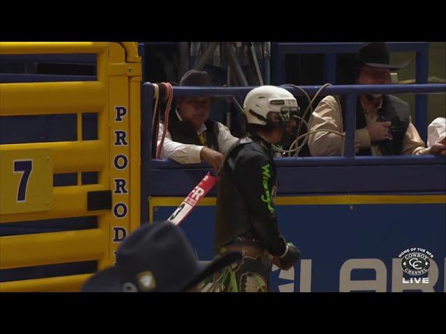 T Parker's First Career Qualified Ride Gets Him Third in Round 3 With 86.5 Points