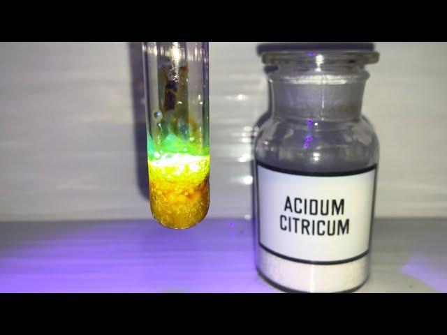 Флуоресценция. Реакция ЛИМОННОЙ КИСЛОТЫ и МОЧЕВИНЫ. Fluorescence CITRIC ACID and UREA. Опыты по хими