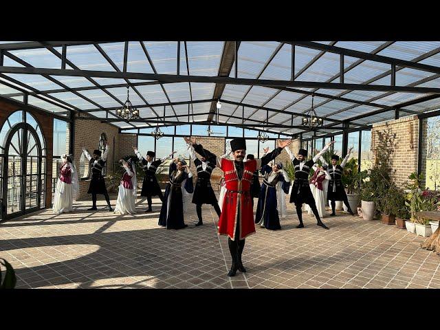 Dervişxani rəqsi Azerbaijan national dance.