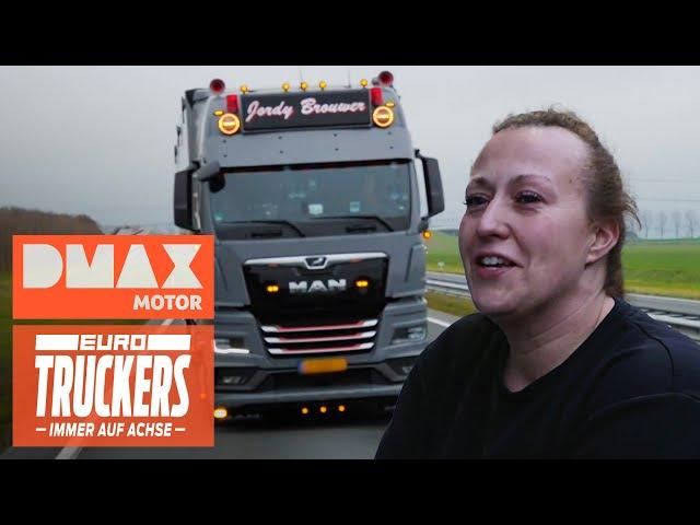 Die eher untypische Truckerin Samantha | Euro Truckers - Immer auf Achse | DMAX Motor