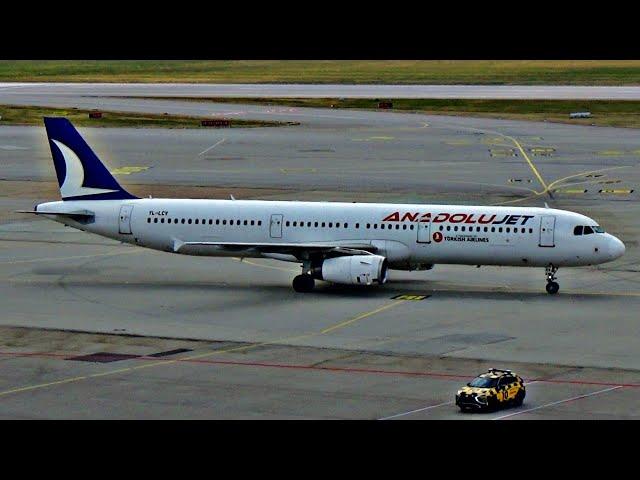 AnadoluJet Airbus A321 Landing & Takeoff at Stuttgart Airport - Planespotting [STR/EDDS]