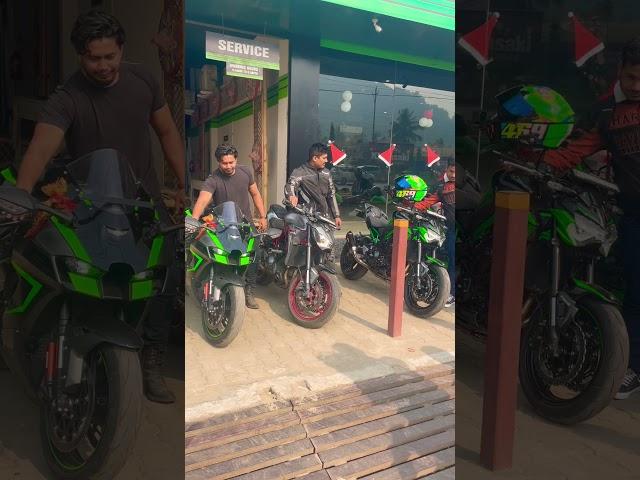 Two Z900 and one zx10r # loud exhaust # peace brothers # subscribe to Magical Runu memories #