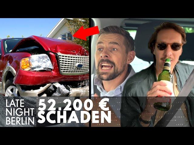 So schlecht fahren Klaas’ Mitarbeiter:innen Auto | Teil 1 | Late Night Berlin