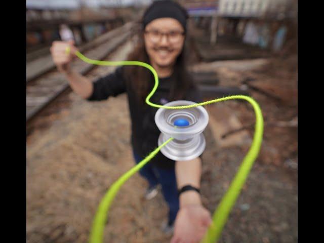 Atom Smasher YoYo by YoYoFactory Featuring Eric Koloski