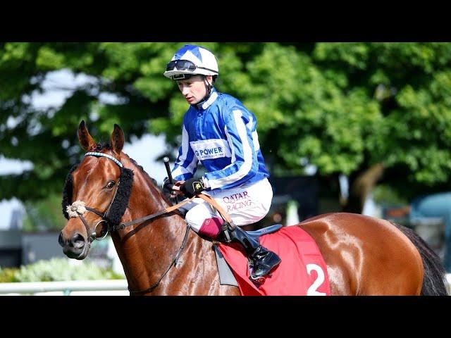 BELLUM JUSTUM completes treble for Balding