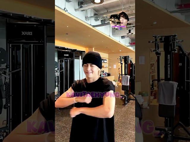 [ENG SUB] TAEHYUNG WEVERSE LIVE ~ TAEHYUNG WORKOUT at GYM