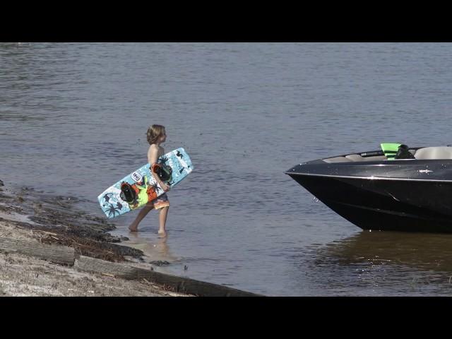 2020 Ronix Vision Boys Wakeboard