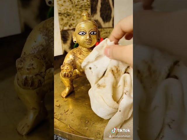 Abhiyang snaan of laddu gopal ji @morbhaktibhajan  @sakshi shyama Dasi #shorts