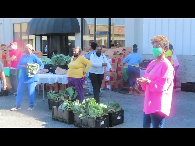 Thanksgiving food giveaway