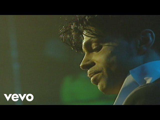 Prince - Sometimes It Snows In April (Live At Webster Hall - April 20, 2004)