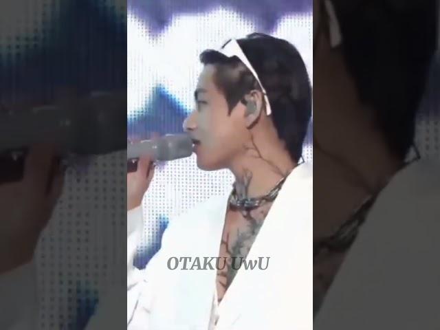 V Singing DNA On PTD Concert | Army must watch this #shorts #ptd #bts #taehyung