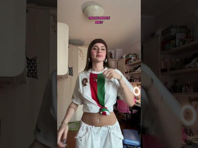 ALICE PEREGO HA UN NUOVO FIDANZATO? #tiktok #webboh #stardusthouse #italia #bacio #outfit #live