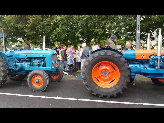 Tractor fundraising by Ardfert people for staff at UHK June 2020.