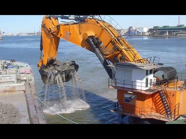 Monster Machine Backacter Goliath dredging in port of Klaipeda