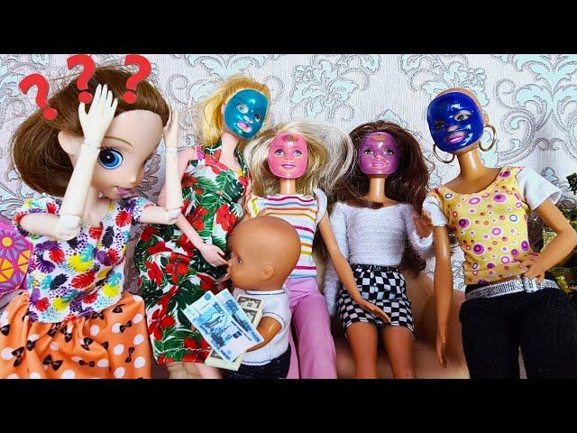 MOM IS SHOCKED Katya and Max have SET UP A BEAUTY SALON AT HOME. A cheerful family! Funny Barbie