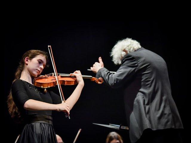 Bruch Violin Concerto No. 1, 3rd mvt. Sophie Branson and the Orchestra of Serbian National Theatre