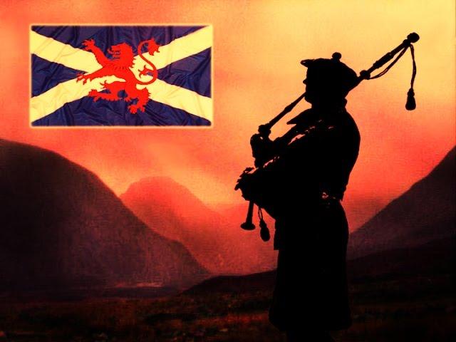 AULD LANG SYNE  Royal Scots Dragoon Guards