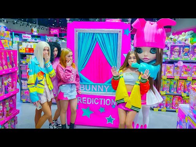 БУДКА ПРЕДСКАЗАНИЙ - НОЧЬ ПРИКЛЮЧЕНИЙ ДЛЯ ДИАНЫ И ЧЕРЛИДЕРШ BUNNY!!! ЧТО ЖДЁТ ДЕВОЧЕК В БУДУЩЕМ?