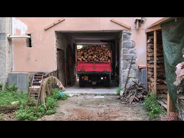 Johnny Depp delivering wood in Barga Tuscany