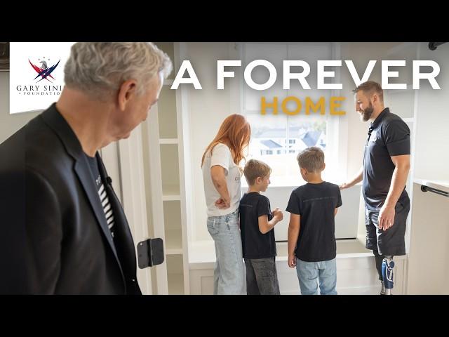 Gary Sinise Gives Hero Army RANGER and Family a NEW HOME!