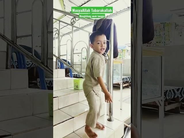 MasyaAllah Tabarakallah - Menghitung Anak Tangga di Masjid Qaryah Thayyibah