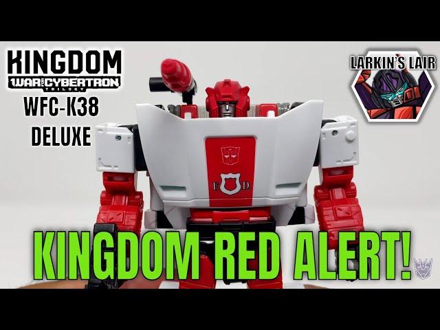 Transformers Kingdom Deluxe Red Alert Review WFC-K38 (Walgreen Exclusive), Larkin's Lair