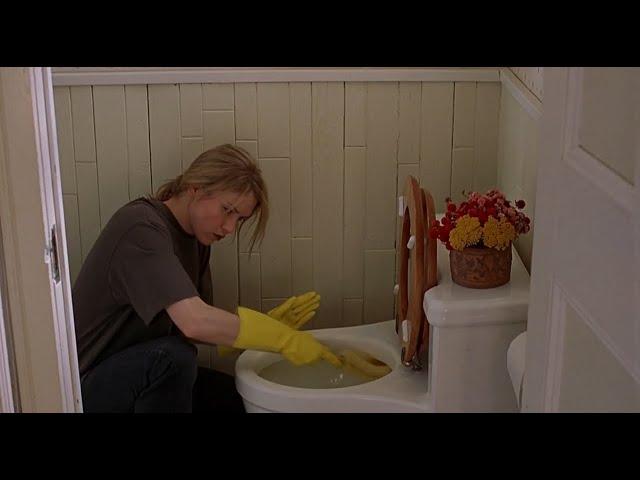 Renée Zellweger in Yellow Rubber Gloves