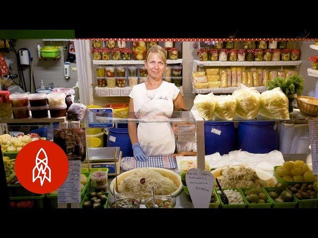 Sample the Tastes of Budapest’s Great Market Hall