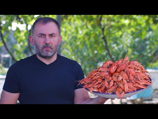 FRIED CRAWFISH .