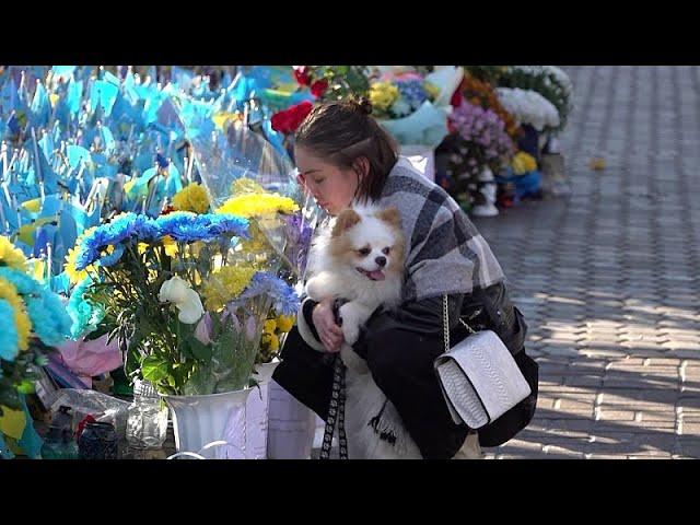 No comment: Ukrainians in Maidan Square commemorate fallen and missing soldiers