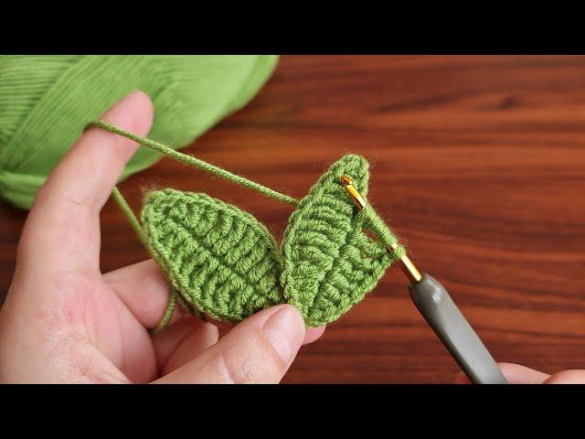 Wow!.  Crocheted leaves lined up in rows turned out great / look what I made from knitted leaves ?