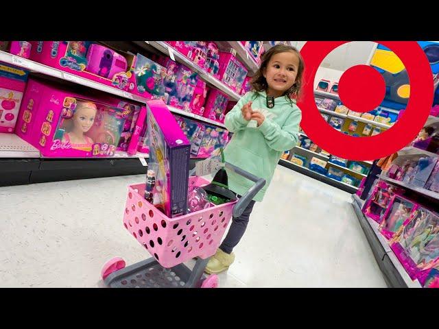 Target Shopping with a MiNi Shopping Cart(HiDiNG FROM THE WORKERS!!)