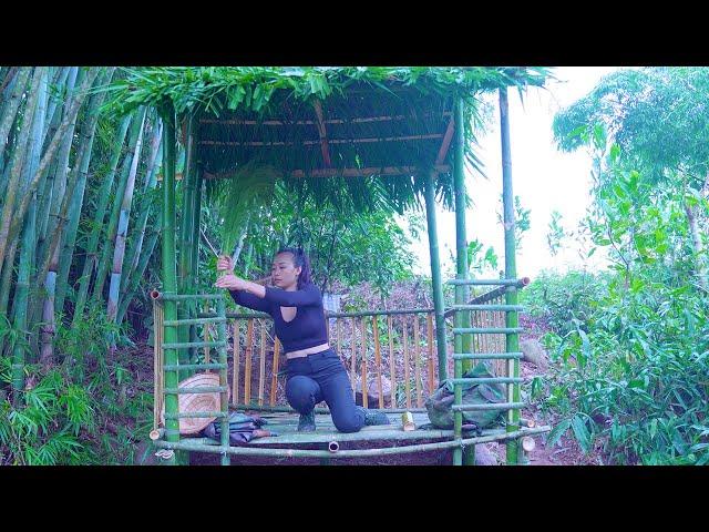 How To Build Simple Bamboo House In Forest With Girl / Free Bushcraft Camp in the Forest Ep.1