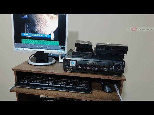 Minha estação de digitalização fitas VHS antigas. Computador, videocassete e programa de captura USB