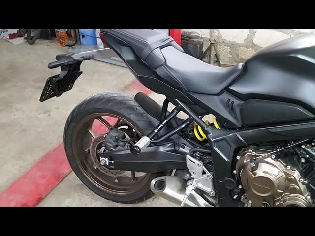 Honda CB650R 2021 года. Устанавливаю защитные дуги, сабкейдж , слайдеры  переднего колеса.