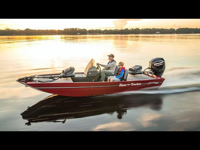 TRACKER Bass Tracker Classic XL Aluminum Fishing Boat