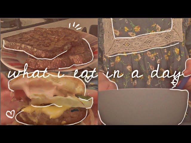 what I eat in a day 》cleophee