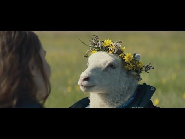 羊から産まれた得体の知れない“何か”…映画『LAMB／ラム』日本版予告編