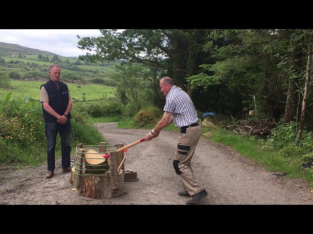 How to swing an axe/maul when splitting firewood